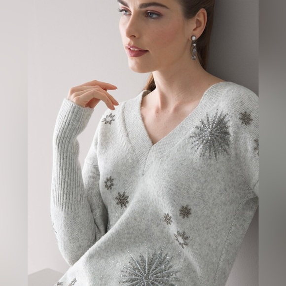 🆕 NWOT WHBM Embellished V-Neck Tunic Sweater - Picture 3 of 8